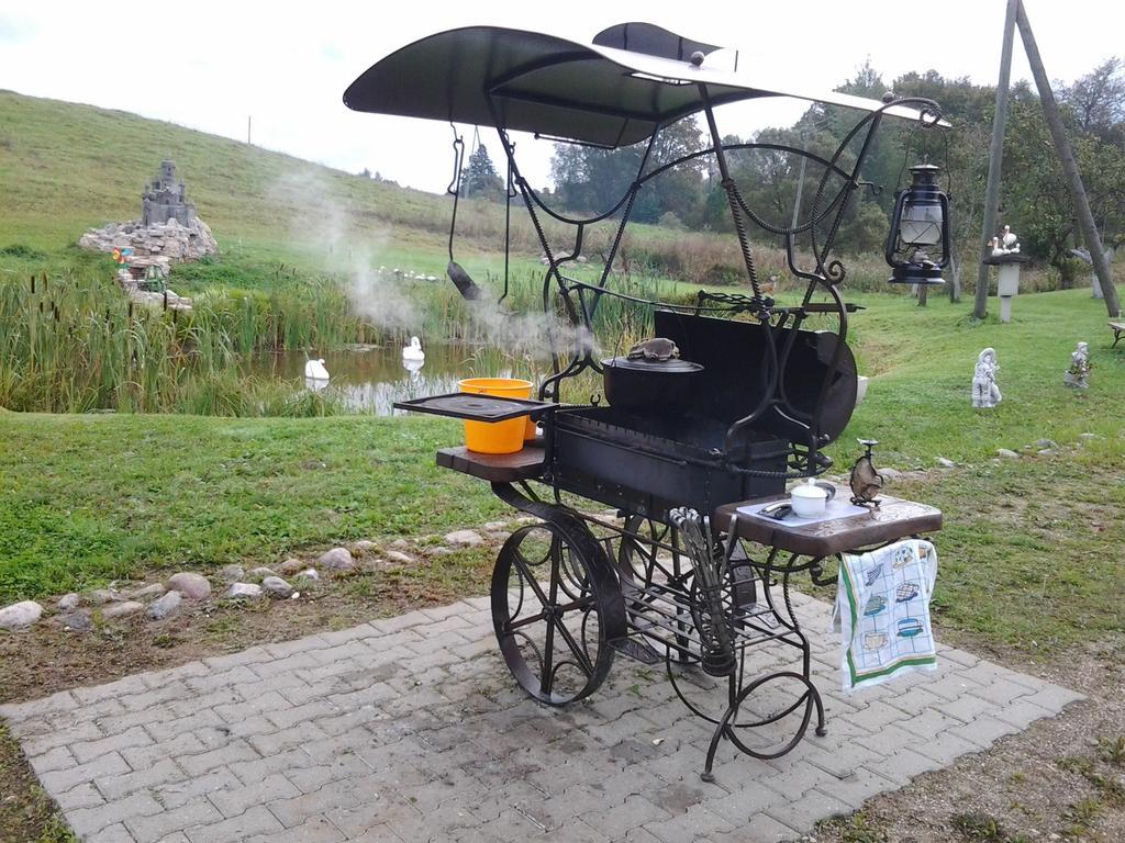 Villa Pumpuri Svente Esterno foto